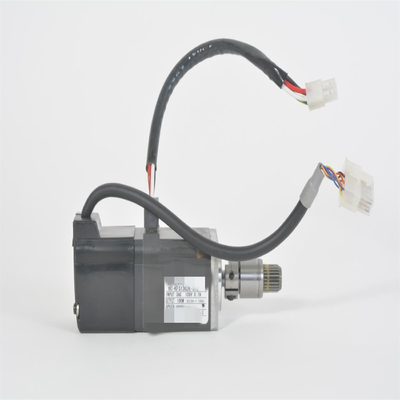 Yasakawa SGM-02AGSU11 AC Servo Motor 2A 200V 200W 3000RPM NEW
