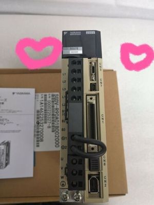 Yaskawa SGDV-R90A01B002000 AC Servo Amplifier 200-230V 0.5A 100W