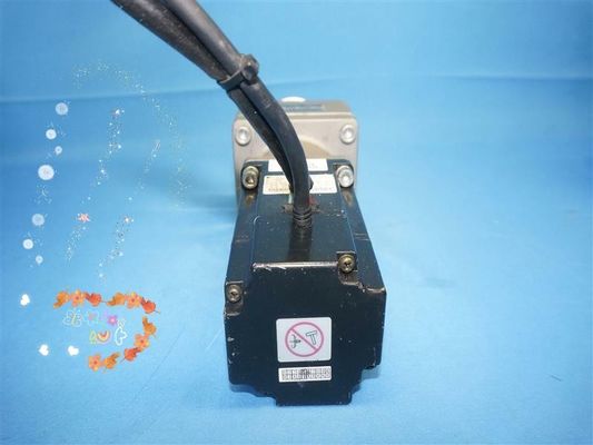 Yaskawa SGM-02A312-Y1 AC SERVO MOTOR 200W 200V 2A 3000RPM NEW
