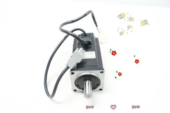 Yaskawa SGMAH-04AAAG161 AC SERVO MOTOR 400W 200V 3000RPM 2.8A NEW