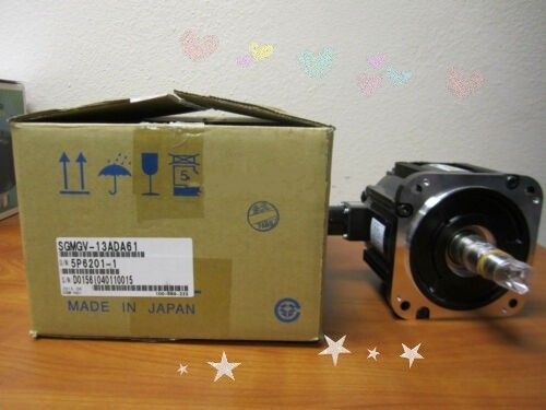 Yaskawa SGMGV-13ADA61 AC Servo Motor 10.7A 1.3KW 300RPM 200V NEW