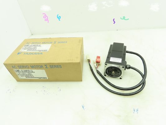 Yaskawa SGMP-01AWYR12 AC SERVO MOTOR 0.89A 100W 3000RPM 200V NEW