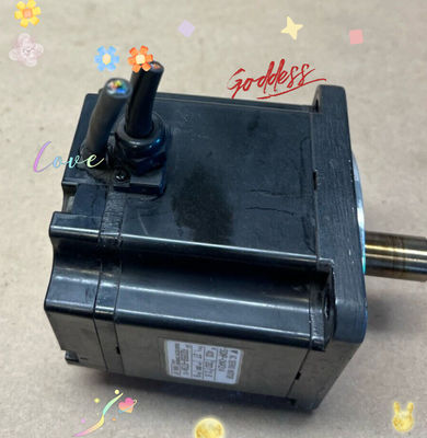 Yaskawa SGMP-04A314 AC SERVO MOTOR 2.6A 400W 3000RPM 200V NEW