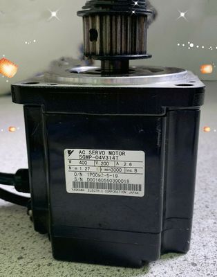 Yaskawa SGMP-04V314T AC SERVO MOTOR 2.6A 400W 3000RPM 200V NEW