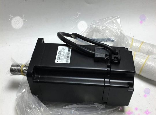 Yaskawa SGMPH-02AAA2E AC SERVO MOTOR 200W 3000RPM 200V 2A NEW