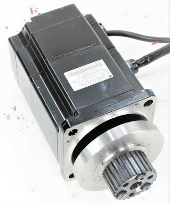 Yaskawa SGMPH-04A1A2C AC SERVO MOTOR 400W 3000RPM 200V 2.7A NEW