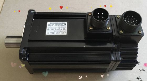 Yaskawa SGMS-20ACA2C AC SERVO MOTOR 2KW 3000RPM 200V 12.4A NEW