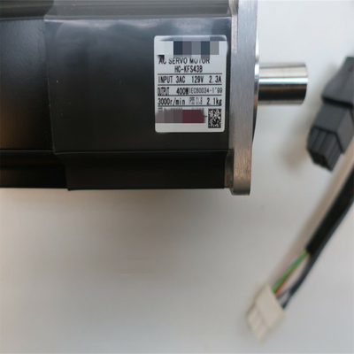 Mitsubishi HC-KFS053B AC Servo Motor 3AC 51V 0.9A 50W 3000R/MIN NEW