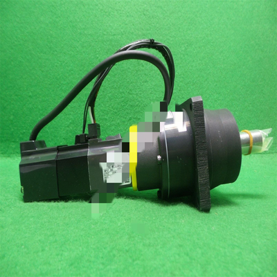 Mitsubishi HC-MFS13BG2 AC Servo Motor 3AC 0.9A 105V 3000RPM NEW