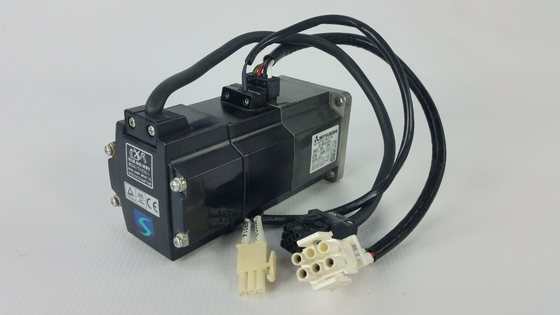 Mitsubishi HC-MFS43G1 AC Servo Motor 3AC 2.8A 122V 3000RPM 400W NEW