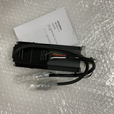 Mitsubishi HC-MFS43B AC Servo Motor 3 PHASE 400W 122V 3000RPM 2.8A NEW