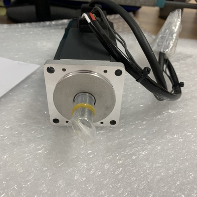 Mitsubishi HC-MFS43B AC Servo Motor 3 PHASE 400W 122V 3000RPM 2.8A NEW