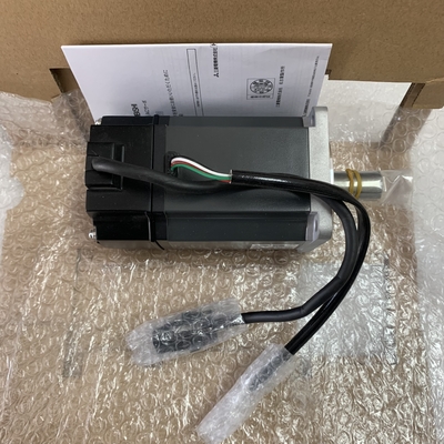 Mitsubishi HC-MFS73K AC Servo Motor 3 PHASE 750W 117V 3000RPM 5.2A NEW