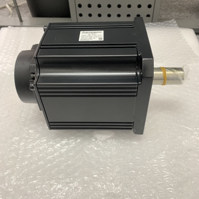 Mitsubishi HC-SF81 AC Servo Motor 3 PHASE 0.85 KW 127 V 1000 RPM 5.1 A IP65 CIB NEW AND ORIGINAL GOOD PRICE