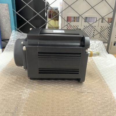 Mitsubishi HF224T-A48 AC Servo Motor 3 PHASE 2.2 KW 172 V 3000 RPM 200 HZ 8.6 A IP67 CIF NEW AND ORIGINAL GOOD PRICE