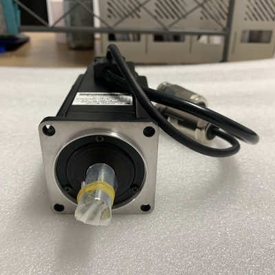 Yaskawa SGMAH-04A1A61D-OY AC SERVO MOTOR 400W 200V 2.8A 3000RPM NEW