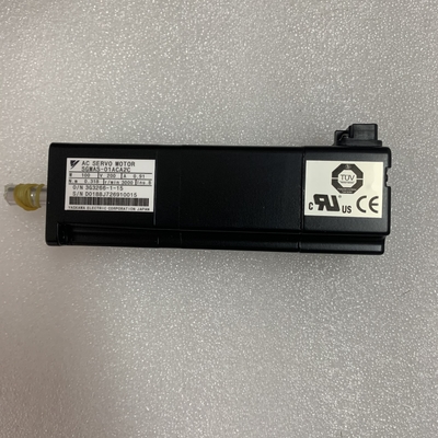 Yaskawa SGMAS-01ACA2C AC SERVO MOTOR 100W 200V 0.91A 3000RPM NEW