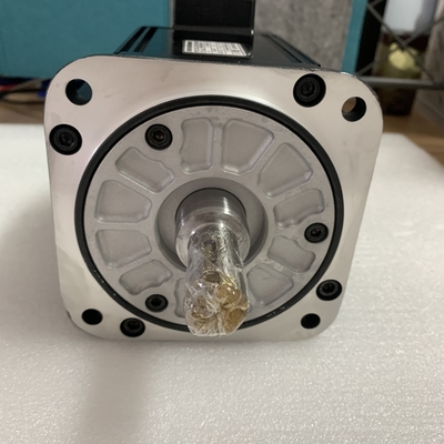 Yaskawa SGMGH-09DCA6H-OY AC SERVO MOTOR 850W 1500RPM 400V 3.5A NEW