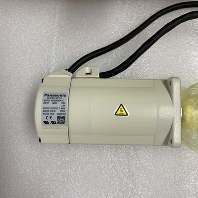 Panasonic MSMA042A1C AC SERVO MOTOR 106V 2.5A 0.4KW 200HZ 3000RPM NEW