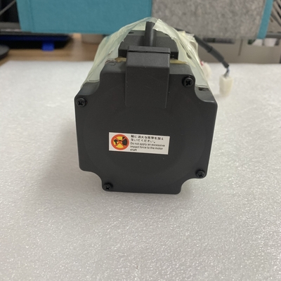 Panasonic MSMD082P1S AC SERVO MOTOR 120V 4A 0.75KW 200HZ 3000RPM NEW