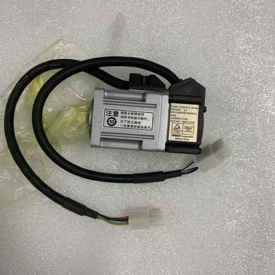 OMRON R88M-G05030H-S2 Servo Motor 50W 43V 1.1A 200HZ 3000RPM NEW