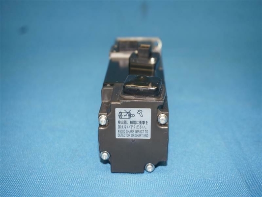 Mitsubishi HF-MP13 AC Servo Motor 3AC 98V 0.9A 100W 3000RPM NEW