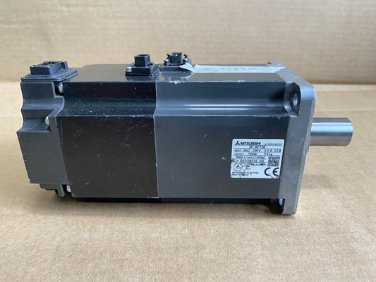 Mitsubishi HF-KP73B AC Servo Motor 3 PHASE 750W 106V 3000RPM NEW