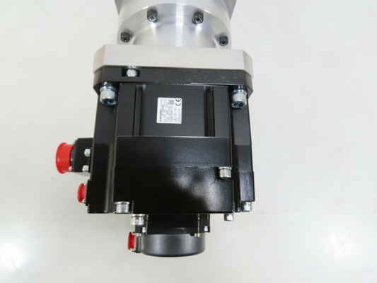 Mitsubishi HF-SP702B AC Servo Motor 3 PHASE 7KW 143V 2000RPM NEW