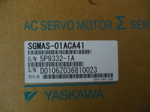Yaskawa SGMAS-01ACA41 AC SERVO MOTOR 100W 200V 0.91A 3000RPM NEW
