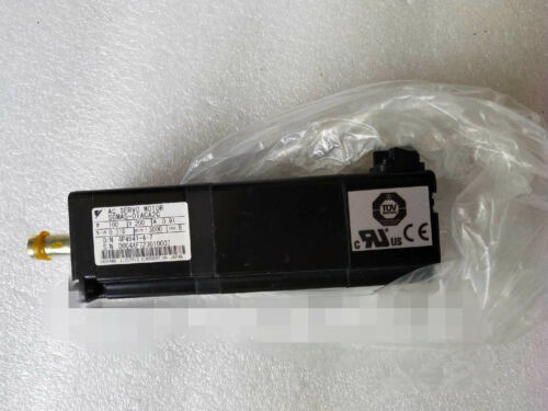 Yaskawa SGMAS-01ACA4C AC SERVO MOTOR 100W 200V 0.91A 3000RPM NEW