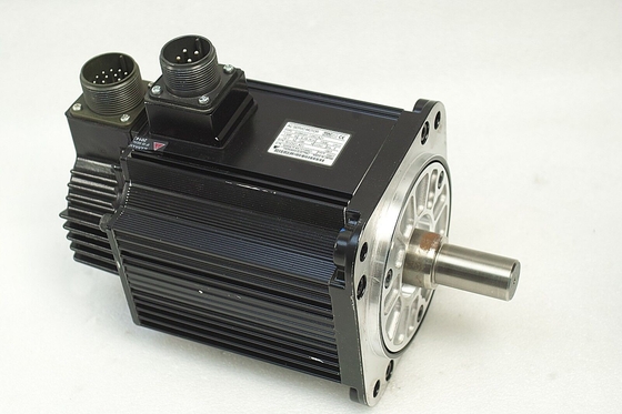 Yaskawa SGMGH-13ACA21 AC SERVO MOTOR 1.3KW 200V 10.7A 1500RPM NEW