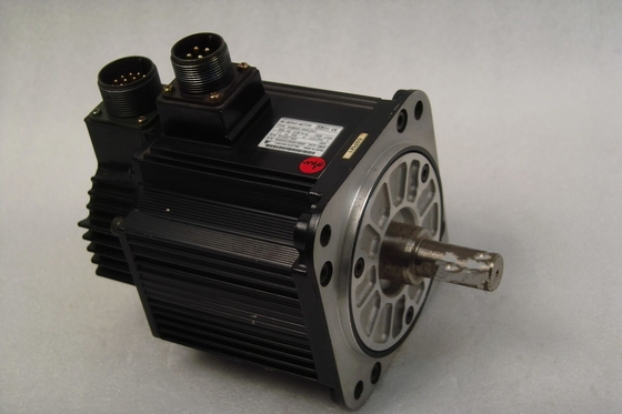 Yaskawa SGMGH-55ACA61 AC SERVO MOTOR 5.5KW 200V 1500RPM 42.1A NEW