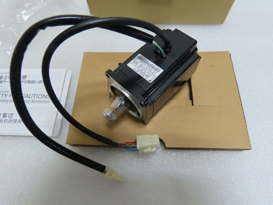 Yaskawa SGM-02A312 AC SERVO MOTOR 200W 200V 2A 3000RPM NEW