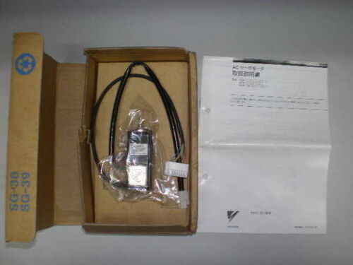 Yaskawa SGM-02A314 AC SERVO MOTOR 200W 200V 2A 3000RPM NEW