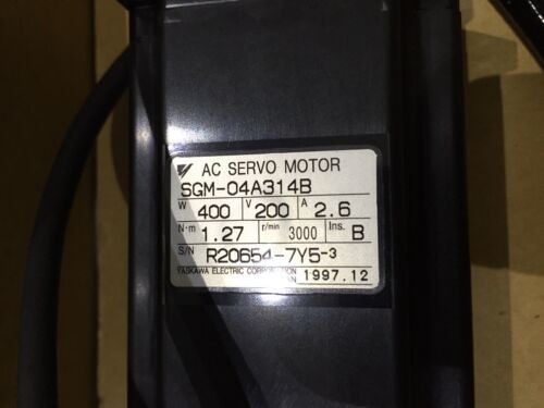 Yaskawa SGM-04A314 AC SERVO MOTOR 400W 200V 2.6A 3000RPM NEW