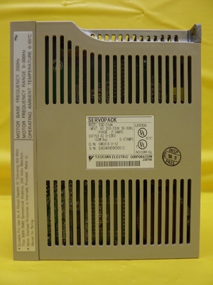 Yaskawa SGD-01AN AC SERVO AMPLIFIER 200-230V 2.5/0.87A 50/60HZ NEW