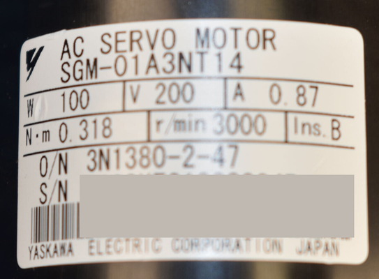 Yaskawa SGM-01A3NT14 AC SERVO MOTOR 200V 0.87A 3000RPM 100W NEW