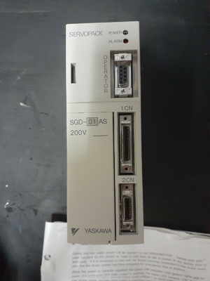 Yaskawa SGD-01AS AC SERVO AMPLIFIER 200-230V 2.5/0.87A 50/60HZ NEW