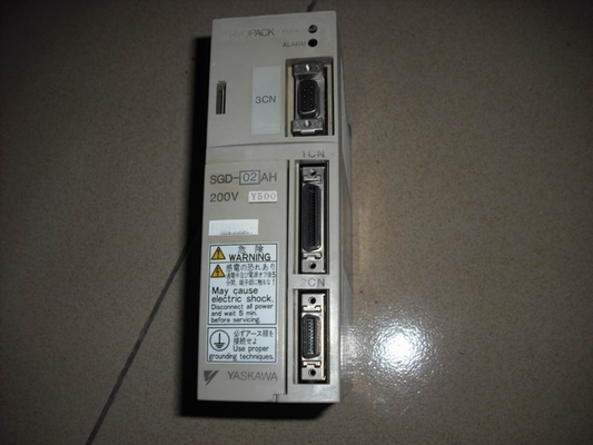 Yaskawa SGD-02AHY500 AC SERVO AMPLIFIER 200-230V 4A 50/60HZ NEW