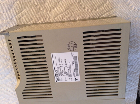 Yaskawa SGDA-01VS AC SERVO AMPLIFIER 200-230V 2.5/0.87A 100W NEW