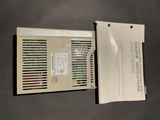 Yaskawa SGDA-02AS AC SERVO AMPLIFIER 200-230V 4/2A 200W 50/60HZ NEW
