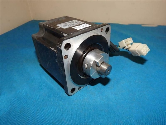 Yaskawa SGMP-03B312 AC SERVO MOTOR 100V 11A 50/60HZ 1 YEAR WARRANTY NEW