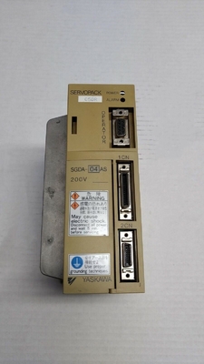 Yaskawa SGDA-04AS AC SERVO AMPLIFIER 200-230V 6/2.6A 400W NEW
