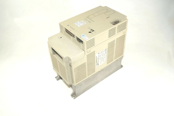 Yaskawa SGDB-05AD AC SERVO AMPLIFIER 200-230V 5A 0.4KW 3 PHASE NEW