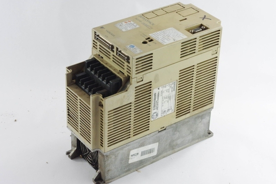 Yaskawa SGDB-15ADG AC SERVO AMPLIFIER 200-230V 10A 1.3KW 3 PHASE NEW