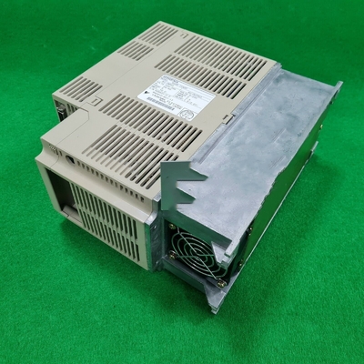 Yaskawa SGDB-15ADP AC SERVO AMPLIFIER 200-230V 10A 1.5KW NEW