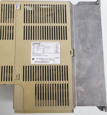 Yaskawa SGDB-20VD AC SERVO AMPLIFIER 200-230V 12A 1.8KW 3 PHASE NEW