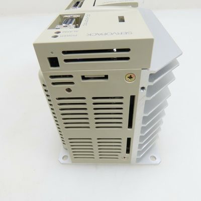 Yaskawa SGDE-08AP AC SERVO AMPLIFIER 6/2.6A 200-230V 400W NEW