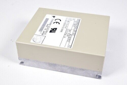 Yaskawa SGDF-A2CS AC SERVO AMPLIFIER 1.7/2A 0-24V 20W 3 PHASE NEW