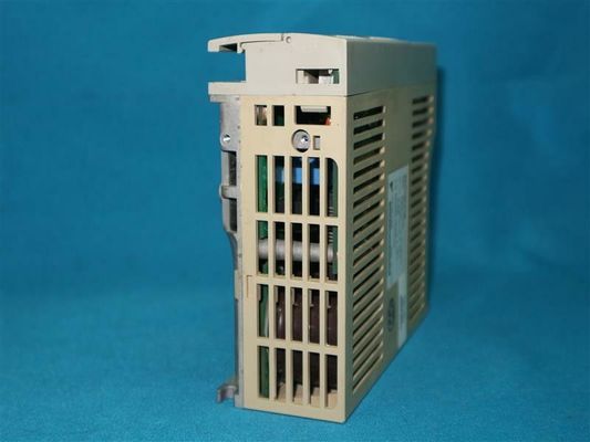 Yaskawa SGDL-02AP AC SERVO AMPLIFIER 200-230V 4A 200W 50/60HZ NEW